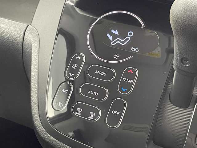 日産 デイズ ルークス ハイウェイスター Gターボ 群馬県 2019(令1)年 1.6万km スターリングシルバーM 純正７インチナビ　アラウンドビューモニター　エマージェンシーブレーキ　車線逸脱警報　両側パワースライドドア　クルーズコントロール　ステアリングスイッチ　ドライブレコーダー　ＥＴＣ２．０　ＬＥＤ　禁煙車
