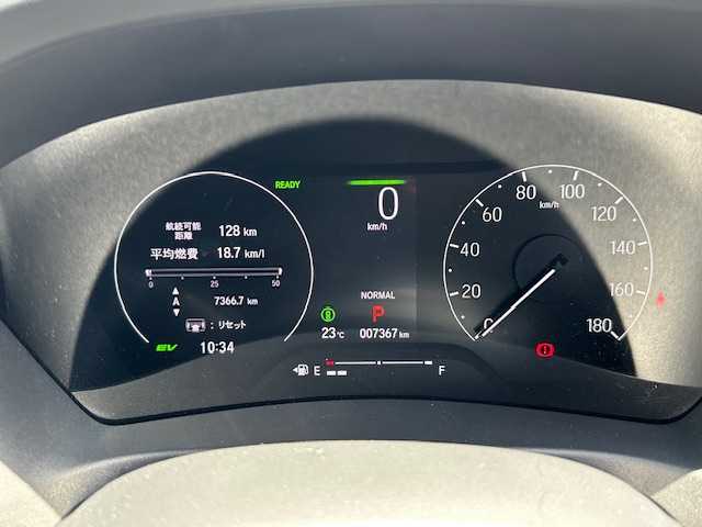 ホンダ ヴェゼル ハイブリッド e:HEV Z 大阪府 2022(令4)年 0.8万km クリスタルブラックパール ９インチナビ　/フルセグ　/バックカメラ　/ハーフレザーシート　/シートヒーター　/ステアリングヒーター　/パワーバックドア　/ブラインドスポットモニター　/前後ドラレコ　/ＬＥＤヘッドライト　/２．０ＥＴＣ　/マット