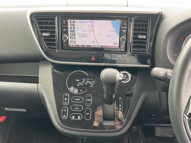 日産 デイズ ルークス ボレロ 岐阜県 2020(令2)年 0.5万km ピンクゴールドM 純正ＳＤナビ　/ＥＴＣ　/バックカメラ　/ドライブレコーダー　/衝突軽減システム　/横滑り防止装置　/前後コーナーセンサー　/アイドリングスイッチ　/ＬＥＤヘッドライト　/両側パワースライド　/レザーシート　/スマートキー/プッシュスタート/スペアキー/オーテック14インチアルミホイール/純正フロアマット/ワンオーナー