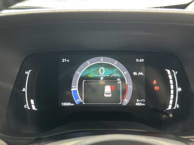 トヨタ シエンタ Z 香川県 2022(令4)年 1.4万km ブラック １０インチディスプレィオーディオナビ/CD/ＤＶＤデッキ/フリップダウンモニター/両側パワースライドドア/バックカメラ/フルセグＴＶ/ＬＥＤヘッドライト/衝突軽減ブレーキ/オートマチックハイビーム/コーナーセンサー