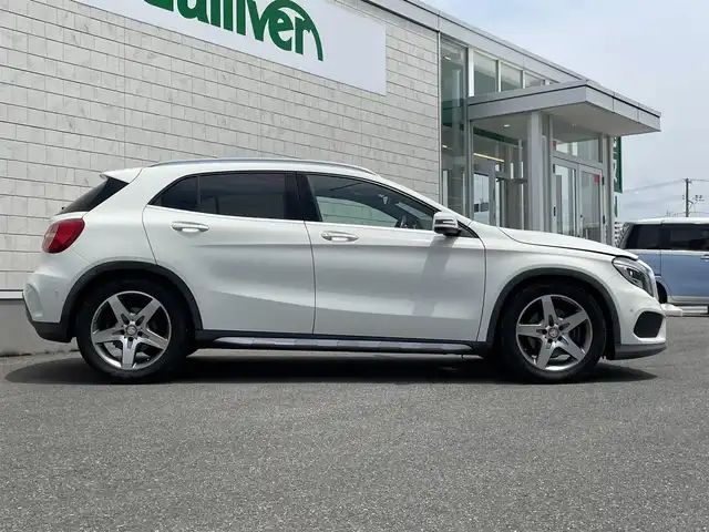 メルセデス・ベンツ ＧＬＡ２５０ 4マチック スポーツ 山形県 2014(平26)年 4.5万km カルサイトホワイト 4WD/純正メモリナビ/・フルセグ/CD/AM/FM/Bluetooth/バックカメラ/クルーズコントロール/ブラインドスポットモニター/コーナーセンサー/横滑り防止装置/盗難防止装置/オートライト/HIDライト/ETC/前席シートヒーター/運転席パワーシート/ハーフレザー/ダブルサイドエアバック/パドルシフト/電動リアゲート/純正18インチアルミホイールサマータイヤ/社外フロアマット/社外ドライブレコーダー/スペアキー/ルーフレール