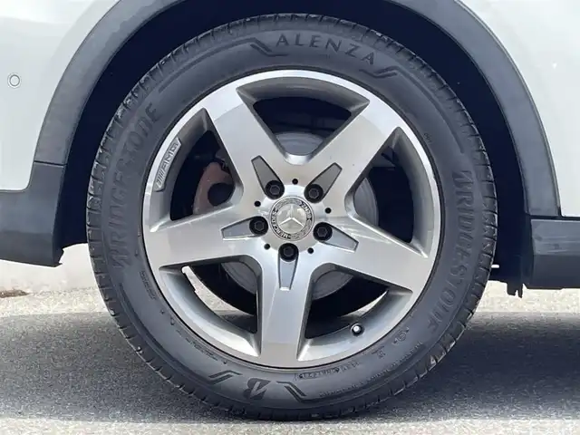 メルセデス・ベンツ ＧＬＡ２５０ 4マチック スポーツ 山形県 2014(平26)年 4.5万km カルサイトホワイト 4WD/純正メモリナビ/・フルセグ/CD/AM/FM/Bluetooth/バックカメラ/クルーズコントロール/ブラインドスポットモニター/コーナーセンサー/横滑り防止装置/盗難防止装置/オートライト/HIDライト/ETC/前席シートヒーター/運転席パワーシート/ハーフレザー/ダブルサイドエアバック/パドルシフト/電動リアゲート/純正18インチアルミホイールサマータイヤ/社外フロアマット/社外ドライブレコーダー/スペアキー/ルーフレール