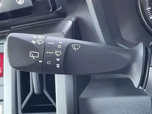 ダイハツ タフト G ダーククロムベンチャー 滋賀県 2023(令5)年 1.1万km セラミックグリーンM 禁煙車/純正９インチスマホ連携ディスプレイオーディオ/【フルセグTV/Bluetooth/HDMI//AppleCarPlay/AndroidAuto】/バックカメラ/ＥＴＣ/ドライブレコーダー/ガラスルーフ/スマートアシスト/・衝突警報機能/・衝突回避支援ブレーキ機能/・車線逸脱警報機能/・車線逸脱抑制制御機能/・ふらつき警報機能/・先行車発進お知らせ機能/・アダプティブドライビングビーム/・標識認識機能/・ブレーキ制御付誤発進抑制機能/・コーナーセンサー/・路外逸脱警報機能/ＬＥＤライト/シートヒーター/オートホールド
