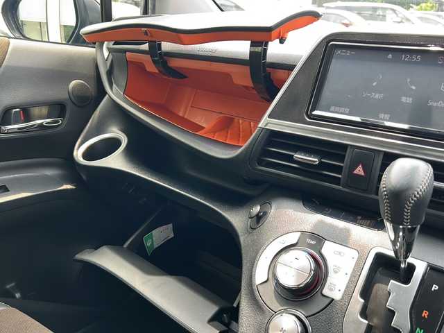 トヨタ シエンタ G クエロ 岐阜県 2020(令2)年 4.7万km ブラックマイカ 登録時走行距離：46655km/純正ナビ/テレビ・CD・USB/OPパノラミックビューモニター/ETC/OPシートヒーター/トヨタセーフティーセンス/両側パワースライドドア/ステアリングヒーター/レーンキープアシスト/LEDヘッドライト/オートライト/前後ドライブレコーダー/ハーフレザーシート/プッシュスタート/スマートキー/ドアバイザー