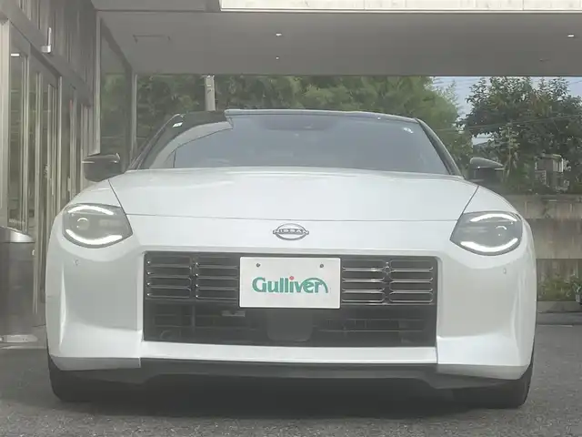日産 フェアレディ Ｚ バージョンST 埼玉県 2024(令6)年 0.3万km パールⅡ 外部検査済み/ワンオーナー/6MTモデル/V6ツインターボ/カラー：プリズムホワイト×スーパーブラック/（カラーコード：XKJ）/ツートンルーフ/3連メーター/BOSEサウンド/ハーフレザーシート/シートヒーター/純正ナビゲーション/フルセグTV／Bluetooth/バックカメラ/レーダークルーズコントロール/レーダーブレーキ/フロアマット/ETC20/新車保証書/取扱説明書