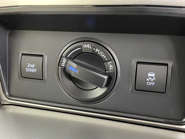トヨタ ランドクルーザー プラド TX Lパッケージ 鹿児島県 2023(令5)年 1.1万km ホワイトパールクリスタルシャイン 純正ナビ/（CD/DVD/BT/フルセグTV）/サンルーフ/レーダークルーズコントロール/プリクラッシュセーフティ/レーンキープアシスト/パワーシート/ベージュ革シート/シートヒーター/シートベンチレーション/オートライト/オートマチックハイビーム/バックカメラ/ETC2.0