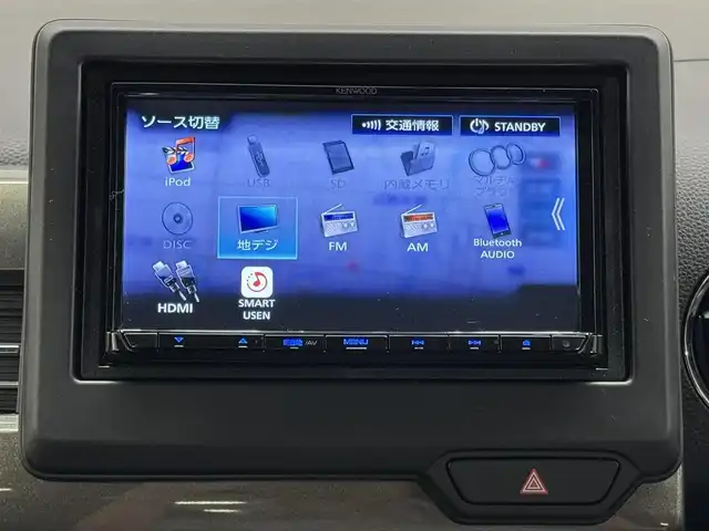 ホンダ Ｎ ＷＧＮ カスタム Lターボ 三重県 2024(令6)年 0.8万km プラチナホワイトパール ガソリン・ターボ/FF/MTモード付インパネCVT/ケンウッド 7インチ『彩速ナビ』 MDV-S710/（FM/AM/CD/DVD/iPod/USB/SD/内蔵メモリ/Bluetooth/HDMI/SMART USEN）/バックカメラ/ドライブレコーダー 前後/ETC/Honda SENSING/・衝突軽減ブレーキ［CMBS］/・車線維持支援システム［LKAS］/・アダプティブクルーズコントロール［ACC］/・路外逸脱抑制機能/・先行車発進お知らせ機能/・標識認識機能/・パーキングセンサーシステム/・オートハイビーム機能/・装備/・シートヒーター（D/N）/・オートエアコン/・オートライト/・LEDヘッドライト＆フロントフォグランプ/・パドルシフト/・電子パーキングブレーキ＆ブレーキホールド機能/・USBジャック（充電用x2）/・電動格納ドアミラー（ウインカー付）/・純正 15inAW（ブラック塗装）/・スマートキーx2/・保/など