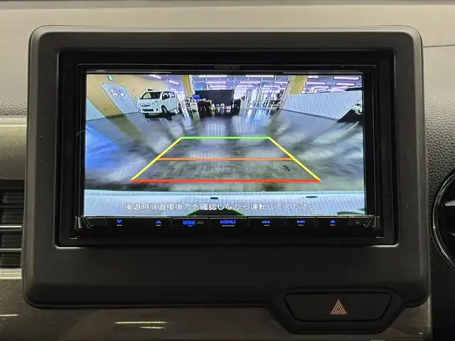 ホンダ Ｎ ＷＧＮ カスタム Lターボ 三重県 2024(令6)年 0.8万km プラチナホワイトパール ガソリン・ターボ/FF/MTモード付インパネCVT/ケンウッド 7インチ『彩速ナビ』 MDV-S710/（FM/AM/CD/DVD/iPod/USB/SD/内蔵メモリ/Bluetooth/HDMI/SMART USEN）/バックカメラ/ドライブレコーダー 前後/ETC/Honda SENSING/・衝突軽減ブレーキ［CMBS］/・車線維持支援システム［LKAS］/・アダプティブクルーズコントロール［ACC］/・路外逸脱抑制機能/・先行車発進お知らせ機能/・標識認識機能/・パーキングセンサーシステム/・オートハイビーム機能/・装備/・シートヒーター（D/N）/・オートエアコン/・オートライト/・LEDヘッドライト＆フロントフォグランプ/・パドルシフト/・電子パーキングブレーキ＆ブレーキホールド機能/・USBジャック（充電用x2）/・電動格納ドアミラー（ウインカー付）/・純正 15inAW（ブラック塗装）/・スマートキーx2/・保/など