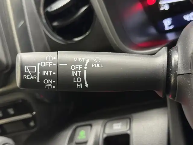 ホンダ Ｎ ＷＧＮ カスタム Lターボ 三重県 2024(令6)年 0.8万km プラチナホワイトパール ガソリン・ターボ/FF/MTモード付インパネCVT/ケンウッド 7インチ『彩速ナビ』 MDV-S710/（FM/AM/CD/DVD/iPod/USB/SD/内蔵メモリ/Bluetooth/HDMI/SMART USEN）/バックカメラ/ドライブレコーダー 前後/ETC/Honda SENSING/・衝突軽減ブレーキ［CMBS］/・車線維持支援システム［LKAS］/・アダプティブクルーズコントロール［ACC］/・路外逸脱抑制機能/・先行車発進お知らせ機能/・標識認識機能/・パーキングセンサーシステム/・オートハイビーム機能/・装備/・シートヒーター（D/N）/・オートエアコン/・オートライト/・LEDヘッドライト＆フロントフォグランプ/・パドルシフト/・電子パーキングブレーキ＆ブレーキホールド機能/・USBジャック（充電用x2）/・電動格納ドアミラー（ウインカー付）/・純正 15inAW（ブラック塗装）/・スマートキーx2/・保/など