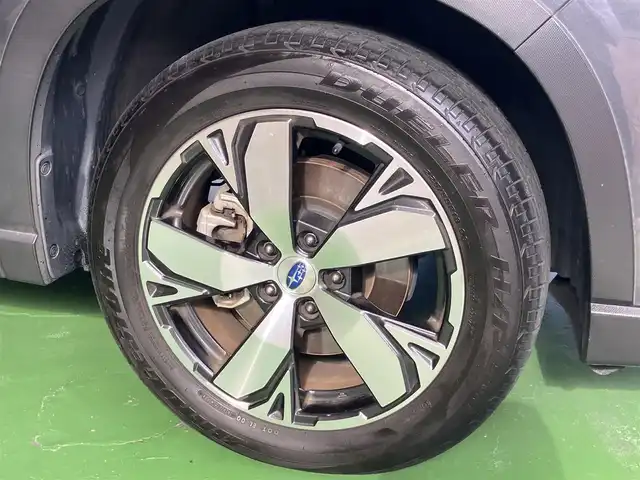 スバル フォレスター ハイブリッド アドバンス 神奈川県 2021(令3)年 2.9万km マグネタイトグレーメタリック ワンオーナー/アイサイトコアテクノロジー/・プリクラッシュブレーキ/・後退時ブレーキアシスト/・AT誤発進抑制機能/・AT後後進抑制制御/・ツーリングアシスト/・全車速追従機能付/・レーダークルーズコントロール/・定速クルーズコントロール/・ECOクルーズコントロール/・車線逸脱抑制/車線逸脱警報/・ふらつき警報/・先行車発進お知らせ機能/・スバルリヤビークルディテクション/（後側方警戒システム）/・アダプティブドライビングビーム/純正ナビゲーション/地上デジタルテレビ/DIATONE SOUND/Bカメラ/ドライブレコーダー/パドルシフト/ステアリングスイッチ/LEDヘッドライト・フォグライト/ハーフレザーシート/ステアリングヒーター/前席電動・メモリー・ヒートシート/ETC/スマートキー/純正ルーフレール/純正アルミホイール18インチ/純正Fマット/取扱説明書/メーカー保証書/点検整備記録簿/・R34567年（ディーラー様にて実施）