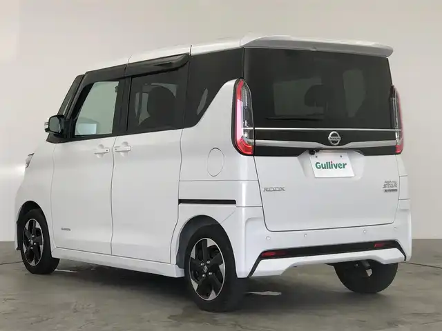日産 ルークス ハイウェイスター X 愛知県 2023(令5)年 1.2万km ホワイトパール エマージェンシーブレーキ/　・車線逸脱警報システム/　・先行車発進システム/　・クリアランスソナー/　・標識認識機能/　・先行車発進お知らせ機/　・車線逸脱警報能/純正ナビ9インチナビ/（Bluetooth/HDMI/フルセグTV/SD）/全方位カメラ/ドライブレコーダー/片側パワースライドドア/純正LEDライト/純正フロアマット/純正AW/オートライト/オートマチックハイビーム/ETC/ロールサンシェード/ドアバザー/スマートキー