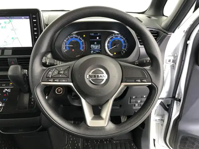 日産 ルークス ハイウェイスター X 愛知県 2023(令5)年 1.2万km ホワイトパール エマージェンシーブレーキ/　・車線逸脱警報システム/　・先行車発進システム/　・クリアランスソナー/　・標識認識機能/　・先行車発進お知らせ機/　・車線逸脱警報能/純正ナビ9インチナビ/（Bluetooth/HDMI/フルセグTV/SD）/全方位カメラ/ドライブレコーダー/片側パワースライドドア/純正LEDライト/純正フロアマット/純正AW/オートライト/オートマチックハイビーム/ETC/ロールサンシェード/ドアバザー/スマートキー