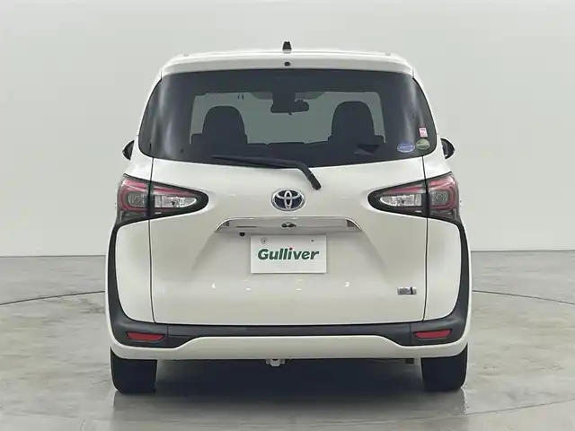 トヨタ シエンタ ハイブリッド ファンベースG 福岡県 2020(令2)年 6.5万km ホワイトパールクリスタルシャイン 純正９型ナビ（フルセグＴＶ）　/バックカメラ　/ローダウン　/ビルトインＥＴＣ　/前後ドラレコ　/クルーズコントロール　/衝突被害軽減ブレーキ　/レーンキープ　/オートマチックハイビーム　/両側電動スライドドア　/ＬＥＤ