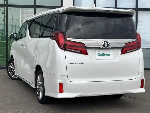 トヨタ アルファード S タイプゴールド 道南・函館 2020(令2)年 6万km ホワイトパールクリスタルシャイン ・純正ナビ付ディスプレイオーディオ/・フルセグTV/・社外AWスタッドレスタイヤ積込/・エンジンスターター/・ドライブレコーダー前後/・バックカメラ/・ETC/・寒冷地仕様/・ワイパーデアイサー/・両側パワースライドドア/・パワーバックドア/・衝突被害軽減ブレーキ/・レーダークルーズコントロール/・レーンキープアシスト/・オートマチックハイビーム/・LEDヘッドライト/・オートライト/・エンジンプッシュスタート/・スマートキー