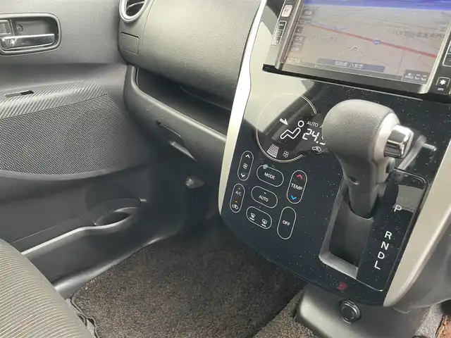 三菱 ｅＫカスタム T 福岡県 2013(平25)年 9万km シルキーホワイト 純正ナビ（ＭＰ３１０－Ｗ）/CD　DVD　ワンセグTV　Bluetooth/バックカメラ　/スマートキー　/ｐｕｓｈスタート　/ＥＴＣ　/シートヒーター