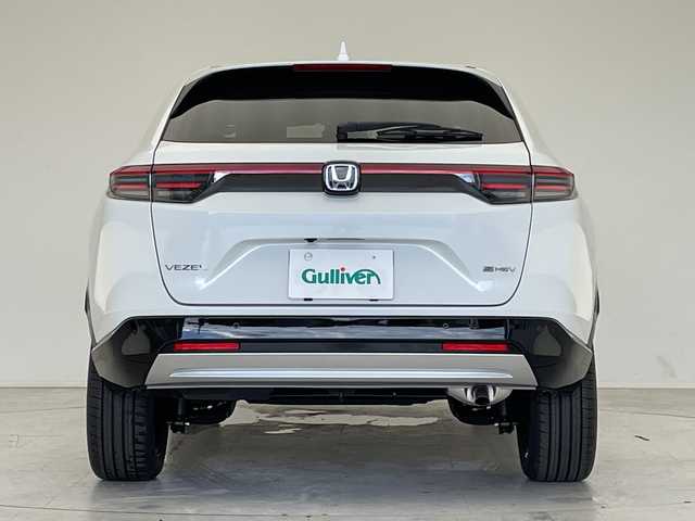 ホンダ ヴェゼル ハイブリッド e:HEV Z 愛知県 2025(令7)年 0.1千km プラチナホワイトパール 登録済未使用車/フロントグリル/純正9型ディズプレイオーディオナビ/レーダークルーズコントロール/シートヒーター/バックカメラ/コーナーセンサー/純正アルミホイール/ETC2.0/ブラインドスポットモニター/LEDヘッドライト/パドルシフト/ダウンヒルアシストコントロール/オートマチックハイビーム/ワイヤレス充電器/衝突軽減システム/Bluetooth/フルセグ/ステアリングスイッチ/スマートキー/プッシュスタート