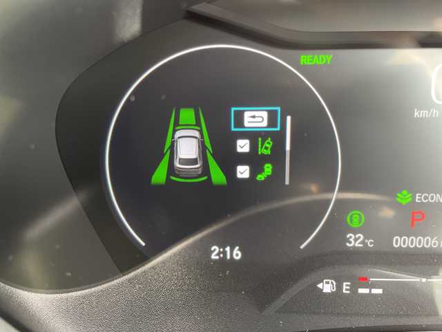 ホンダ ヴェゼル ハイブリッド e:HEV Z 愛知県 2025(令7)年 0.1千km プラチナホワイトパール 登録済未使用車/フロントグリル/純正9型ディズプレイオーディオナビ/レーダークルーズコントロール/シートヒーター/バックカメラ/コーナーセンサー/純正アルミホイール/ETC2.0/ブラインドスポットモニター/LEDヘッドライト/パドルシフト/ダウンヒルアシストコントロール/オートマチックハイビーム/ワイヤレス充電器/衝突軽減システム/Bluetooth/フルセグ/ステアリングスイッチ/スマートキー/プッシュスタート