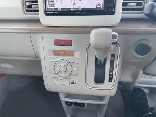 スズキ ラパン X 鹿児島県 2021(令3)年 1.5万km ピュアホワイトP 純正SDナビ/BT/ワンセグ/CD/DVD/全方位カメラ/オートライト/純正14インチアルミホイール/アイドリングストップ/プッシュスタート/アイドリングストップ/スマートキー/ビルトインETC