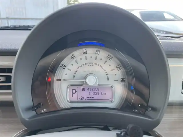 スズキ ラパン X 鹿児島県 2021(令3)年 1.5万km ピュアホワイトP 純正SDナビ/BT/ワンセグ/CD/DVD/全方位カメラ/オートライト/純正14インチアルミホイール/アイドリングストップ/プッシュスタート/アイドリングストップ/スマートキー/ビルトインETC
