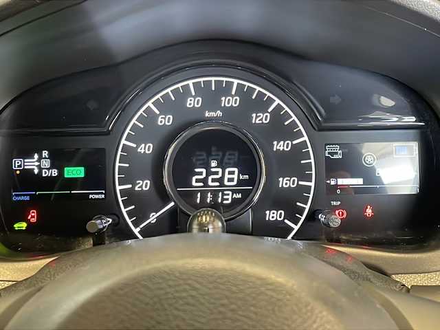 日産 ノート e－パワー X Bアロー 福井県 2017(平29)年 8.9万km ガーネットレッド/スーパーブラック 2トーン 純正7インチナビ/フルセグTV/CD/BT/AUX/アラウンドビューモニター/360°セーフティアシスト/・プロパイロット/・インテリジェントエマージェンシーブレーキ/・インテリジェントFCW/・ふらつき警報/・標識認識機能/・インテリジェントLI＋LDW/・踏み間違い衝突防止アシスト/・インテリジェントルームミラー/ETC/ドライブレコーダー/オートライト/HIDヘッドライト/純正15インチアルミホイール/スタッドレスタイヤ車載/プッシュスタート/スマートキー×2
