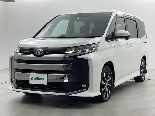 トヨタ ノア S－Z 福井県 2023(令5)年 5.3万km ホワイトパールクリスタルシャイン 純正１０．５型ナビ機能付きディスプレイオーディオ/（ＦＭ／ＡＭ／ＢＴ／ＴＶ／ＡｐｐｌｅＣａｒＰｌａｙ／ＡｎｄｒｏｉｄＡｕｔｏ）/バックカメラ/両側パワースライドドア/スペアキー/純正ビルトインＥＴＣ/ハーフレザーシート/前後ドライブレコーダー/ハーフレザーシート/シートヒーター/純正LEDヘッドライト/レーダークルーズコントロール/トヨタセーフティセンス/純正17インチアルミホイール