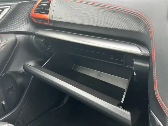 スバル フォレスター X－ブレイク 群馬県 2018(平30)年 7.1万km クリスタルホワイトP 純正SDナビ/(AM/FM/TV/BT/SD/CD/DVD/USB/i/pod)/バックカメラ/サイド/パワーバックドア/アイサイトVer3/プリクラッシュブレーキ/車線逸脱警報/リアビークルディテクション/後退時自動ブレーキ/レーダークルーズコントロール/ステアリング連動ヘッドランプ/ETC/前方ドライブレコーダー/全席シートヒーター/ステアリングヒーター/D/N側パワーシート/シートメモリー/パドルシフト/保証書/取扱説明書/記録簿/スペアキー1