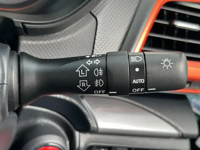 スバル フォレスター X－ブレイク 群馬県 2018(平30)年 7.1万km クリスタルホワイトP 純正SDナビ/(AM/FM/TV/BT/SD/CD/DVD/USB/i/pod)/バックカメラ/サイド/パワーバックドア/アイサイトVer3/プリクラッシュブレーキ/車線逸脱警報/リアビークルディテクション/後退時自動ブレーキ/レーダークルーズコントロール/ステアリング連動ヘッドランプ/ETC/前方ドライブレコーダー/全席シートヒーター/ステアリングヒーター/D/N側パワーシート/シートメモリー/パドルシフト/保証書/取扱説明書/記録簿/スペアキー1