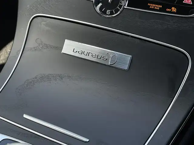 メルセデス・ベンツ Ｃ２００ ローレウスED スポーツプラスPKG 三重県 2020(令2)年 3.6万km オブシディアンブラック 本革/ＡＣＣ/シートヒーター/ＨＤＵ/純正ナビ/Ａｐｐｌｅｃａｒプレイ/ＥＴＣ２．０/ブラインドスポット/前後ドラレコ/純正１８インチＡＷ