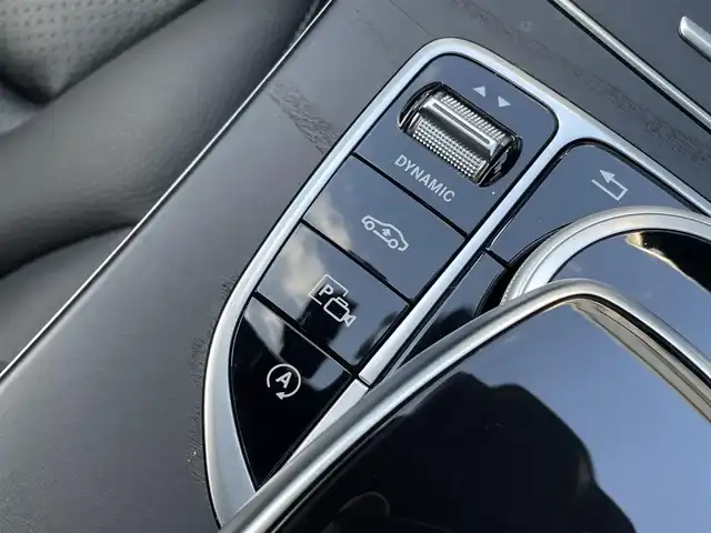 メルセデス・ベンツ Ｃ２００ ローレウスED スポーツプラスPKG 三重県 2020(令2)年 3.6万km オブシディアンブラック 本革/ＡＣＣ/シートヒーター/ＨＤＵ/純正ナビ/Ａｐｐｌｅｃａｒプレイ/ＥＴＣ２．０/ブラインドスポット/前後ドラレコ/純正１８インチＡＷ