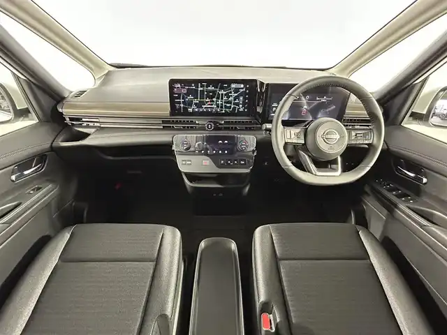 日産 セレナ e－パワー ハイウェイスター V 佐賀県 2025(令7)年 0.1千km プリズムホワイト 登録済み未使用車/純正12.3インチナビ/全方位カメラ/デジタルインナールームミラー/プロパイロット/衝突被害軽減システム/レーダークルーズコントロール/レーンアシスト/ブラインドスポットモニター/先行車発信お知らせ機能/ロードサインアシスト/オートライト/オートマチックハイビーム/LEDヘッドライト/LEDフォグライト/電動パーキング/ブレーキホールド/ビルトインETC2.0/純正ナビ内蔵型前後ドライブレコーダー/両側パワースライドドア/ハンズフリースライドドア/シートバックテーブル/ISOFIX対応/後席サンシェード/HDMI接続/置くだけ充電/純正16インチアルミホイール/スマートキー/スペアキー×１