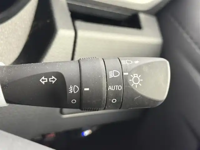 トヨタ ルーミー カスタムG 愛知県 2023(令5)年 2.1万km ブラックマイカメタリック スマートアシスト/純正9インチナビ/（Bluetooth/CD/DVD/AM/FM）/全方位カメラ/アダプティブクルーズコントロール/ETC/両側パワーバックドア/シートヒーター/オートライト/純正LEDライト/純正AW/電動格納ミラー/後席テーブル/電子パーキング/オートホールド/テレビキャンセラー/プッシュスタート/スマートキー