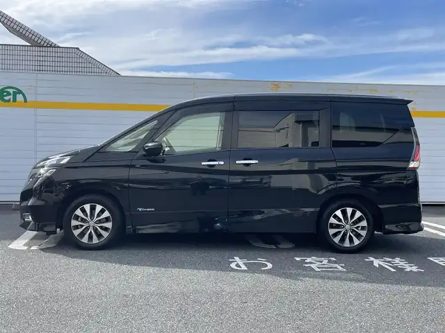 日産 セレナ ハイウェイスター プロパイロットED 埼玉県 2016(平28)年 7万km ダイヤモンドブラック ・純正SDナビ/・プロパイロット/・フリップダウンモニター/・バックカメラ/・エマージェンシーブレーキ/・ドライブレコーダー/・ETC