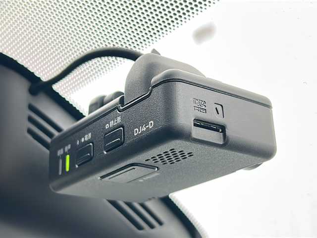 日産 セレナ e－パワー ハイウェイスター V 三重県 2019(平31)年 4万km ブリリアントホワイトパール 純正9型ナビ /全周囲カメラ/デジタルインナーミラー /プロパイロット /スペアキー /パーキングアシスト /前後コーナーセンサー /前方ドライブレコーダー/両側パワースライドドア/ビルトインETC/レーダークルーズコントロール /レーンキープアシスト/衝突軽減ブレーキ/革巻きステアリング/ステアリングスイッチ/電子パーキング/純正フロアマット/LEDヘッドライト/オートハイビーム /オートライト/電動格納ミラー/禁煙車