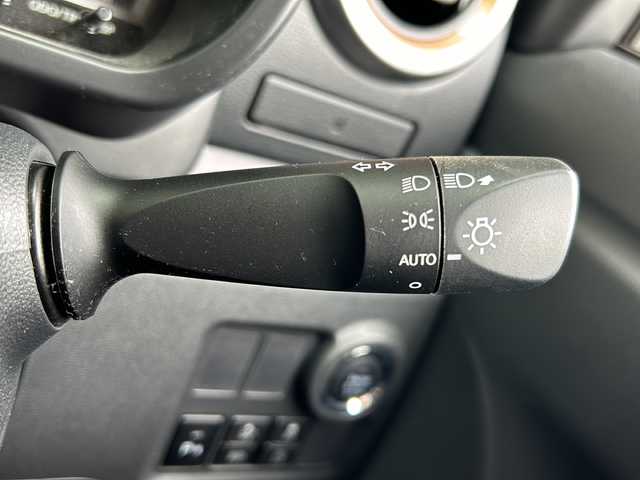 トヨタ パッソ モーダ 静岡県 2021(令3)年 2.3万km プラムブラウンパールクリスタルシャイン 純正SDナビ/・CD/・フルセグＴＶ/・Bluetooth/・AM/・FM/主要装備/・衝突軽減/・横滑り防止装置/・バックカメラ/・純正ドラレコ前後/・純正フロアマット/・LEDヘッドライト/・オートライト/・フォグランプ/・スマートキー/・プッシュスタート/・スペアキー1本/・Wエアバック/・オートエアコン