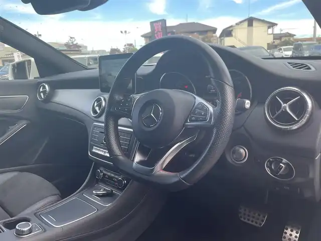 メルセデス・ベンツ ＣＬＡ１８０ AMG スタイル 栃木県 2017(平29)年 1.6万km カルサイトホワイト レーダーセーフティパッケージ/キーレスゴー/ナビ/フルセグTV/バックカメラ/ETC/ACC/レーンキープアシスト/ブラインドスポット/アクティブブレーキアシスト/パークトロニック/ハーフレザー/パワーシート/シートヒーター/LEDヘッドライト/オートライト/ドライブレコーダー