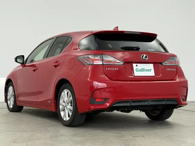 レクサス ＣＴ 200h バージョンC 愛知県 2014(平26)年 6.7万km マダーレッド 純正ナビ（フルセグＴＶ・Ｂｌｕｅｔｏｏｔｈ・ＣＤ・ＤＶＤ・ラジオ）/バックカメラ/純正ドライブレコーダー/ＥＴＣ/前席パワーシート/クルーズコントロール/前席シートヒーター/パドルシフト/ステアリングリモコン/コーナーセンサー/横滑り防止装置/盗難防止装置/純正フロアマット/純正アルミホイール/ＬＥＤオートライト/オートエアコン/プッシュスタート