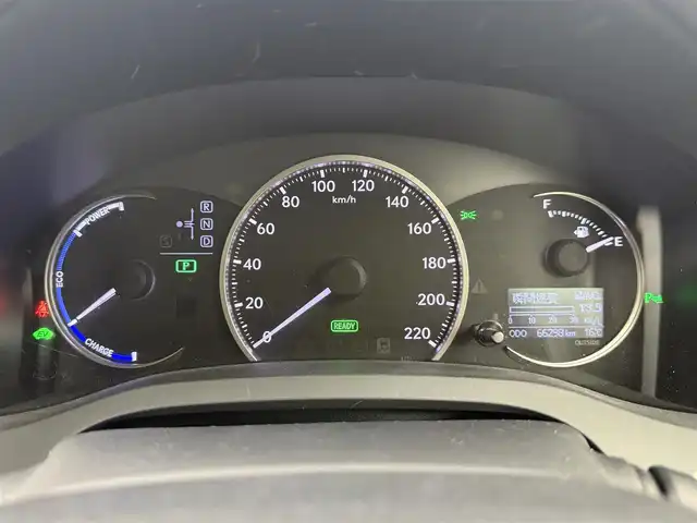 レクサス ＣＴ 200h バージョンC 愛知県 2014(平26)年 6.7万km マダーレッド 純正ナビ（フルセグＴＶ・Ｂｌｕｅｔｏｏｔｈ・ＣＤ・ＤＶＤ・ラジオ）/バックカメラ/純正ドライブレコーダー/ＥＴＣ/前席パワーシート/クルーズコントロール/前席シートヒーター/パドルシフト/ステアリングリモコン/コーナーセンサー/横滑り防止装置/盗難防止装置/純正フロアマット/純正アルミホイール/ＬＥＤオートライト/オートエアコン/プッシュスタート