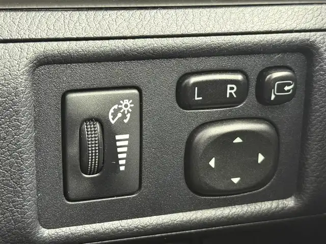 レクサス ＣＴ 200h バージョンC 愛知県 2014(平26)年 6.7万km マダーレッド 純正ナビ（フルセグＴＶ・Ｂｌｕｅｔｏｏｔｈ・ＣＤ・ＤＶＤ・ラジオ）/バックカメラ/純正ドライブレコーダー/ＥＴＣ/前席パワーシート/クルーズコントロール/前席シートヒーター/パドルシフト/ステアリングリモコン/コーナーセンサー/横滑り防止装置/盗難防止装置/純正フロアマット/純正アルミホイール/ＬＥＤオートライト/オートエアコン/プッシュスタート