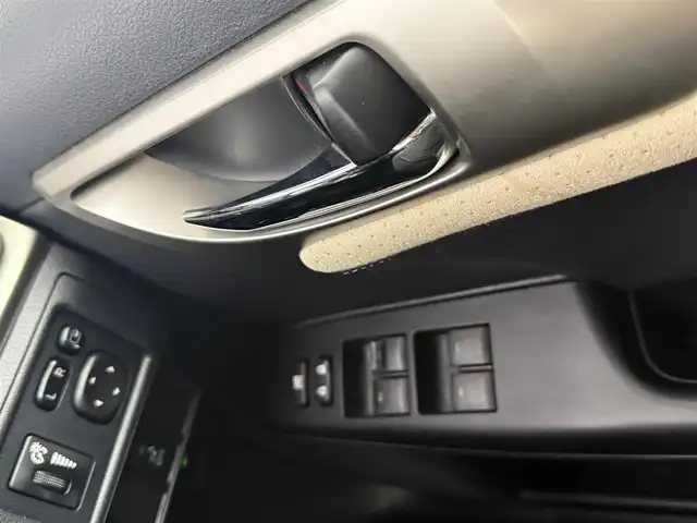 レクサス ＣＴ 200h バージョンC 愛知県 2014(平26)年 6.7万km マダーレッド 純正ナビ（フルセグＴＶ・Ｂｌｕｅｔｏｏｔｈ・ＣＤ・ＤＶＤ・ラジオ）/バックカメラ/純正ドライブレコーダー/ＥＴＣ/前席パワーシート/クルーズコントロール/前席シートヒーター/パドルシフト/ステアリングリモコン/コーナーセンサー/横滑り防止装置/盗難防止装置/純正フロアマット/純正アルミホイール/ＬＥＤオートライト/オートエアコン/プッシュスタート