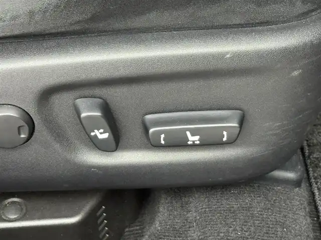 レクサス ＣＴ 200h バージョンC 愛知県 2014(平26)年 6.7万km マダーレッド 純正ナビ（フルセグＴＶ・Ｂｌｕｅｔｏｏｔｈ・ＣＤ・ＤＶＤ・ラジオ）/バックカメラ/純正ドライブレコーダー/ＥＴＣ/前席パワーシート/クルーズコントロール/前席シートヒーター/パドルシフト/ステアリングリモコン/コーナーセンサー/横滑り防止装置/盗難防止装置/純正フロアマット/純正アルミホイール/ＬＥＤオートライト/オートエアコン/プッシュスタート