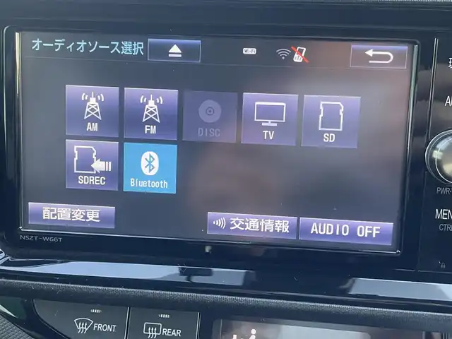 トヨタ アクア S 三重県 2017(平29)年 10.7万km ディープアメジストマイカメタリック 純正メモリナビ/バックカメラ/スマートエントリーパッケージ/（スマートキー/プッシュスタート/オートライト）/175/65R15タイヤ/　＊15インチフルホイールキャップ/プライバシーガラス/リアワイパー/SRSエアバック（運転席/助手席）/オートエアコン/パワーウィンドウ（フロント/リア）/バニティミラー（運転席/助手席）/シートバックポケット/アシストグリップ/コートフック