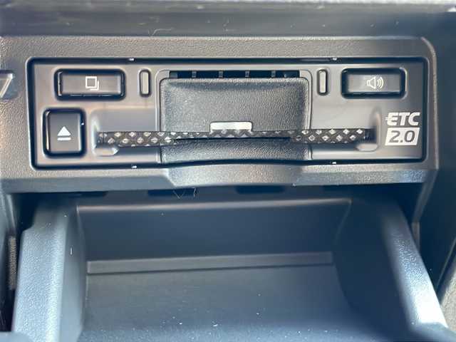 レクサス ＬＢＸ リラックス 栃木県 2024(令6)年 0.7万km ソニッククロム 純正ナビ/Ｂｌｕｅｔｏｏｔｈ/フルセグＴＶ/アラウンドビューモニター/ヘッドアップディスプレイ/ロードサインアシスト/パドルシフト/ステアリングヒーター/レザーシート/パワーシート/シートヒーター/クルーズコントロール/純正フロアマット/純正アルミホイール/パワーバックドア/ETC/ABS/横滑り防止機能/コーナーセンサー/レーンキープアシスト/盗難防止装置/衝突被害軽減システム