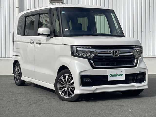 ホンダ Ｎ ＢＯＸ カスタム L 三重県 2021(令3)年 4.5万km プラチナホワイトパール 純正SDナビ、フルセグTV/純正CD、DVD再生、Bluetooth/片側パワースライドドア/ホンダセンシング/衝突軽減ブレーキ/レーンキープアシスト/追従型クルーズコントロール/前後ドライブレコーダー/前席シートヒーター/純正アルミ14インチ/バックカメラ/スマートキー/プッシュスタート/LEDオートライト/フォグランプ/ETC/USB給電/ステアリングリモコン/コーナーセンサー/ウィンカーミラー/フロアマット/ドアバイザー