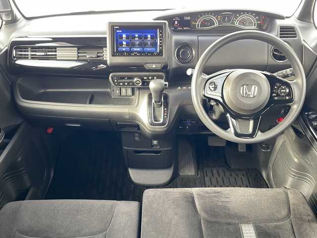 ホンダ Ｎ ＢＯＸ カスタム L 三重県 2021(令3)年 4.5万km プラチナホワイトパール 純正SDナビ、フルセグTV/純正CD、DVD再生、Bluetooth/片側パワースライドドア/ホンダセンシング/衝突軽減ブレーキ/レーンキープアシスト/追従型クルーズコントロール/前後ドライブレコーダー/前席シートヒーター/純正アルミ14インチ/バックカメラ/スマートキー/プッシュスタート/LEDオートライト/フォグランプ/ETC/USB給電/ステアリングリモコン/コーナーセンサー/ウィンカーミラー/フロアマット/ドアバイザー