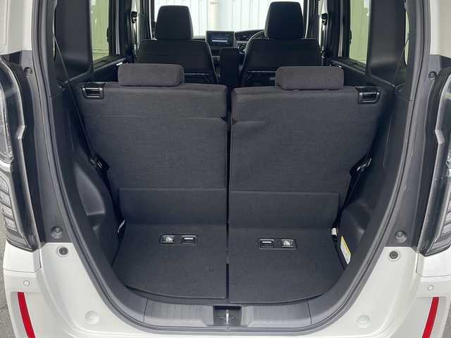 ホンダ Ｎ ＢＯＸ カスタム L 三重県 2021(令3)年 4.5万km プラチナホワイトパール 純正SDナビ、フルセグTV/純正CD、DVD再生、Bluetooth/片側パワースライドドア/ホンダセンシング/衝突軽減ブレーキ/レーンキープアシスト/追従型クルーズコントロール/前後ドライブレコーダー/前席シートヒーター/純正アルミ14インチ/バックカメラ/スマートキー/プッシュスタート/LEDオートライト/フォグランプ/ETC/USB給電/ステアリングリモコン/コーナーセンサー/ウィンカーミラー/フロアマット/ドアバイザー