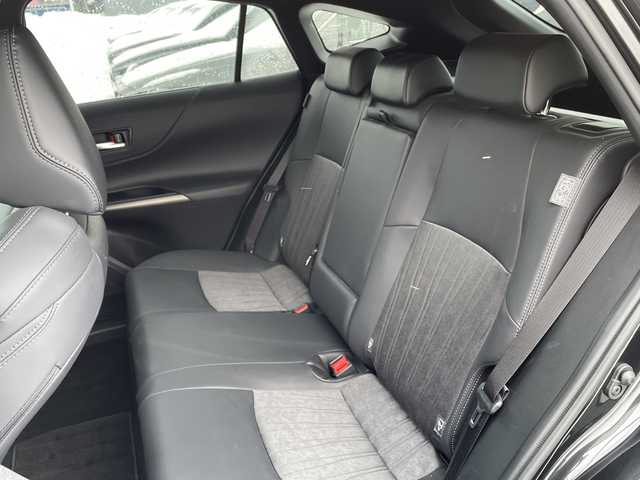 トヨタ ハリアー ハイブリッド G 道北・旭川 2023(令5)年 2.8万km プレシャスブラックパール /４WD//禁煙車//12.3インチ純正ディスプレイオーディオ/BT/USB/TV//バックカメラ//12.3インチTFTカラーメーター//ビルトインETC2.0//デジタルインナーミラー//前後ドライブレコーダー//パワーバックドア//左右独立オートエアコン//トヨタセーフティーセンス//OPブラインドスポットモニター//OPパーキングサポートブレーキ/PCS/LTA/LDA/RSA/AHS/PKSB/レーダークルーズコントロール//ミラーヒーター//革巻きステアリング//ステアリングスイッチ//ハーフレザーシート//運転席パワーシート//オートライト//LEDヘッドライト//LEDフォグランプ//ミラーウィンカー//スマートキー//スペアキー//プッシュスタート//保証書