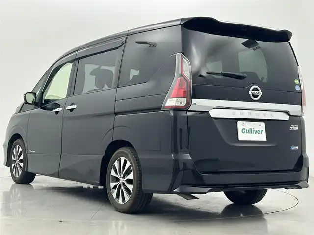 日産 セレナ ハイウェイスター 熊本県 2017(平29)年 6.4万km ダイヤモンドブラック 禁煙車/純正9インチナビMM516D-L（CD・DVD・フルセグ・BT・SD・AUX・ipod・USB・HDMI）/全周囲カメラ/ETC/アルパインフリップダウンモニター/両側パワースライドドア/レーダークルーズコントロール/プロパイロット/衝突軽減ブレーキ/横滑り防止/車両接近通報装置/ふらつき警報機能/アイドリングストップ/前後クリアランスソナー/デジタルインナーミラー/純正フロアマット/純正１６インチAW/オートライト/LEDヘッドライト/フォグライト/スマートキー/プッシュスタート