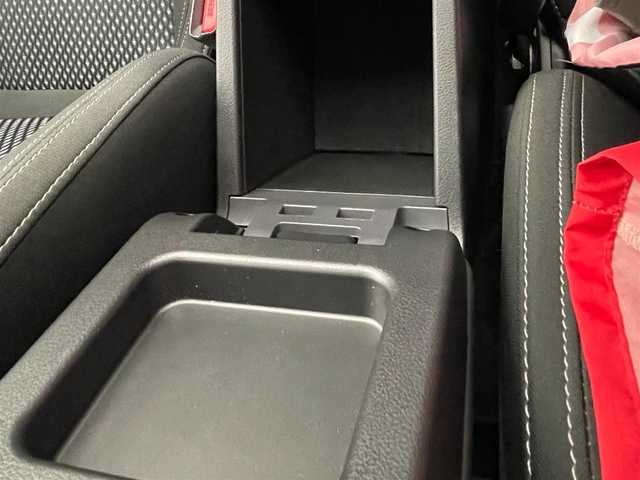 三菱 アウトランダー ＰＨＥＶ G Limited Edition 宮城県 2020(令2)年 4.5万km シルキーホワイト 4WD/Bluetooth/CD/DVD/AM/FM/ステアリングヒーター/前席シートヒーター/クルーズコントロール/パドルシフト/レーンキープアシスト/衝突被害軽減システム/前後コーナーセンサー/LEDヘッドライト/スペアキー×1/純正フロアマット/充電ケーブル車載