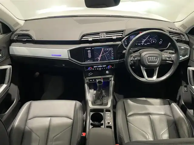 アウディ Ｑ３ 35TFSI アドバンスド 愛知県 2020(令2)年 3.9万km 白 ＲＡＹＳアルミホイール　/黒革シート　/バーチャルコクピット/ドライバーアシスタンス/ＭＭＩナビゲーション　/Ｂｌｕｅｔｏｏｔｈ　/３６０度カメラ　/シートヒーター　/ＡＣＣ　/ＢＳＭ　/ＬＫＡ　/ＬＣＡ　/ＥＴＣ２．０/プッシュスタート/アイドリングストップ/ウィンカーミラー/LEDヘッドライト