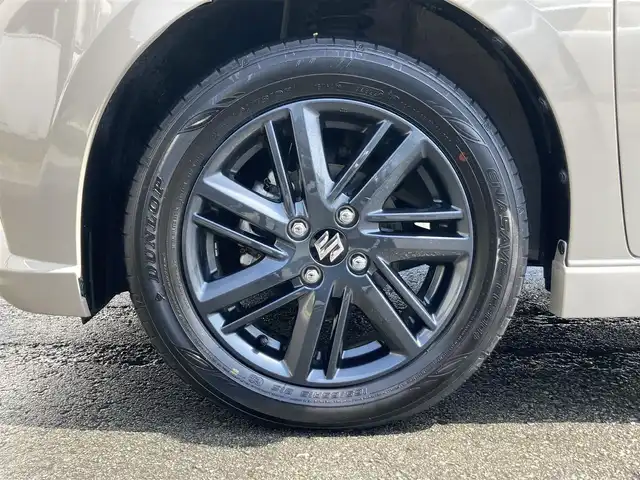 スズキ ソリオ HV SZ 静岡県 2022(令4)年 0.3万km キャラバンアイボリーPM スズキセーフティーサポート/純正9インチメモリーナビ/　AM FM CD DVD Bluetooth USB AppleCarPlay　 /AndroidAuto/フルセグテレビ/レーダークルーズコントロール/LEDヘッドランプ/シートヒーター（前席）/ヘッドアップディスプレイ/リアクリアランスソナー/パドルシフト/純正15インチアルミホイール/アラウンドビューモニター/両側パワースライドドア